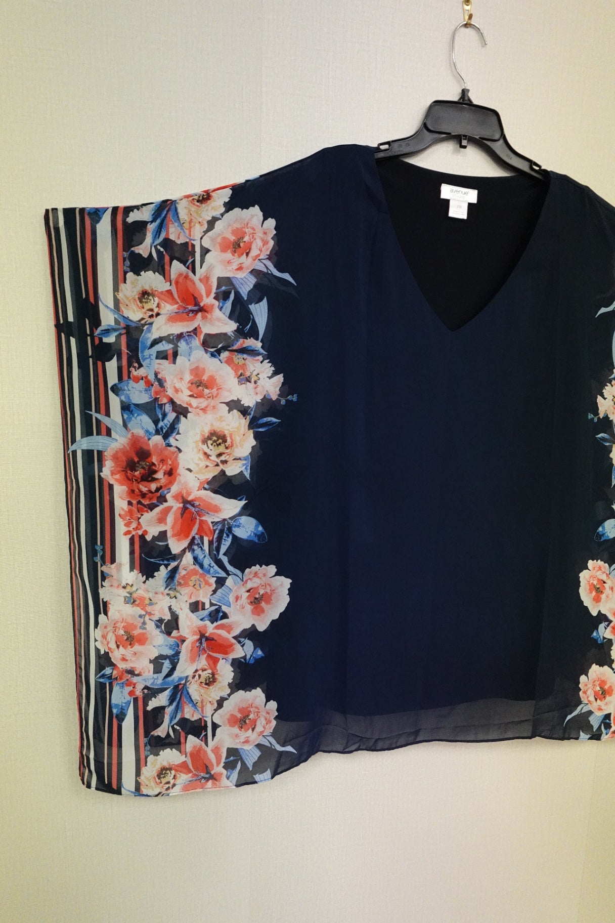 Avenue, Kaftan, 20