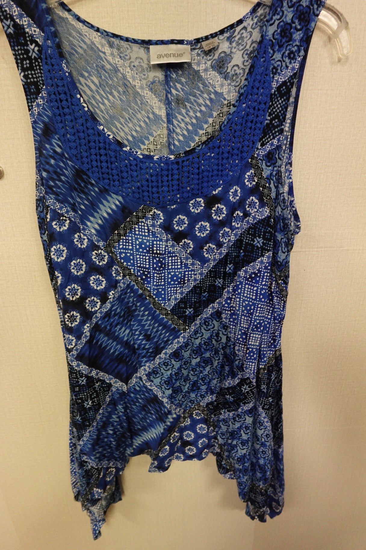 Avenue, Sleeveless Top, 18/20
