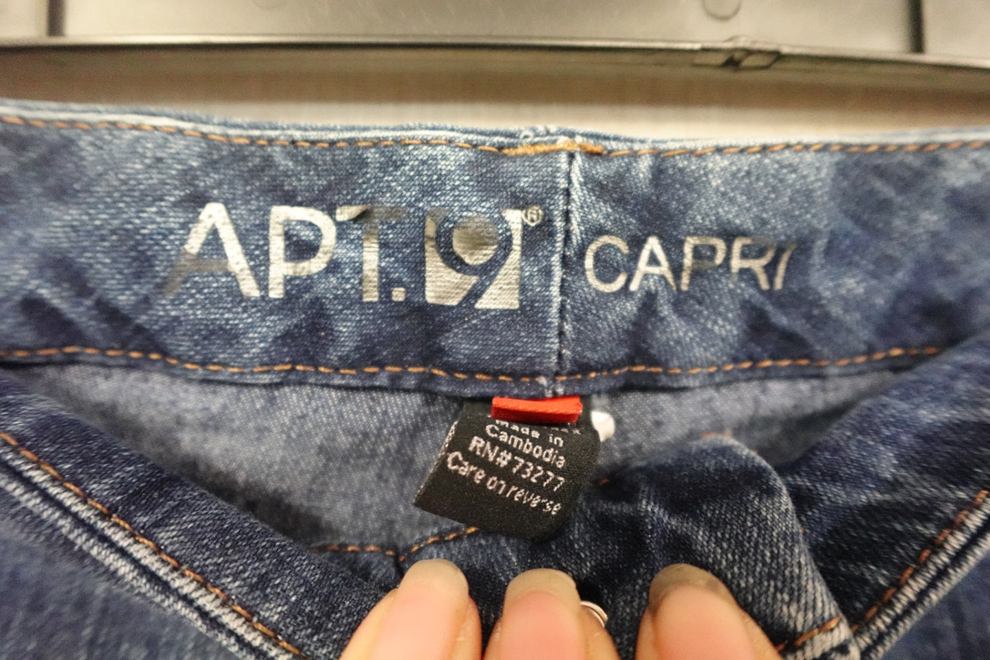 Apt. 9, Capri, 20W