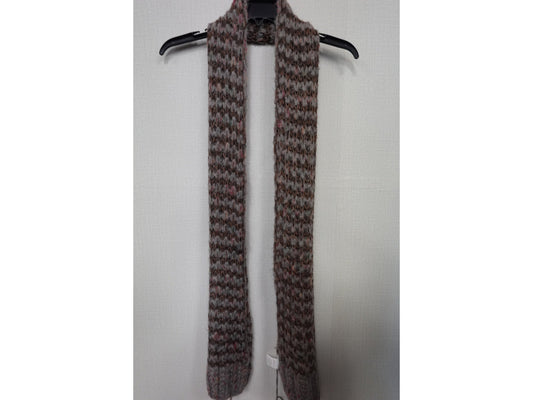 Flo Reiza, Scarf, long- Condition: New with tags