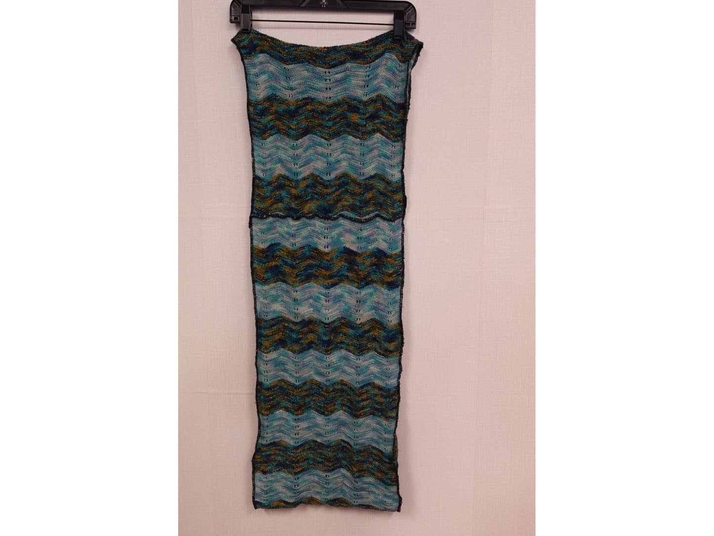 Unknown, Scarve, Oversize- Condition: Very Good