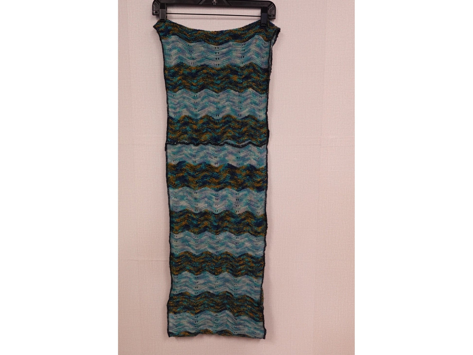 Unknown, Scarve, Oversize- Condition: Very Good