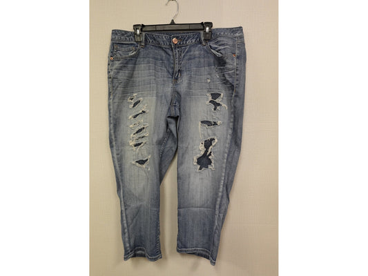 Lane Bryant, JEANS-Cropped, 18- Condition: Very Good