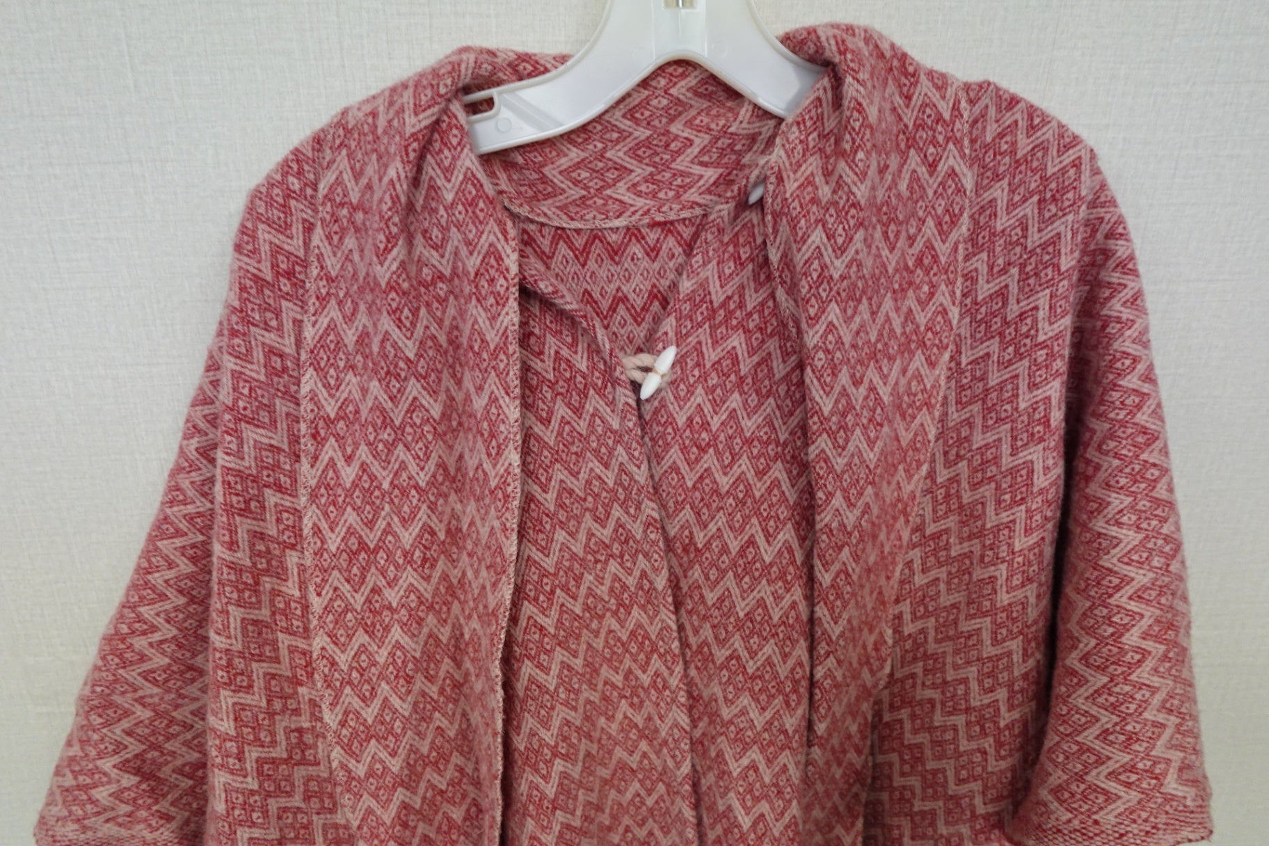 Unknown, Shawl/Poncho, -Freesize can fit up to 2x/3x- Condition: Very Good