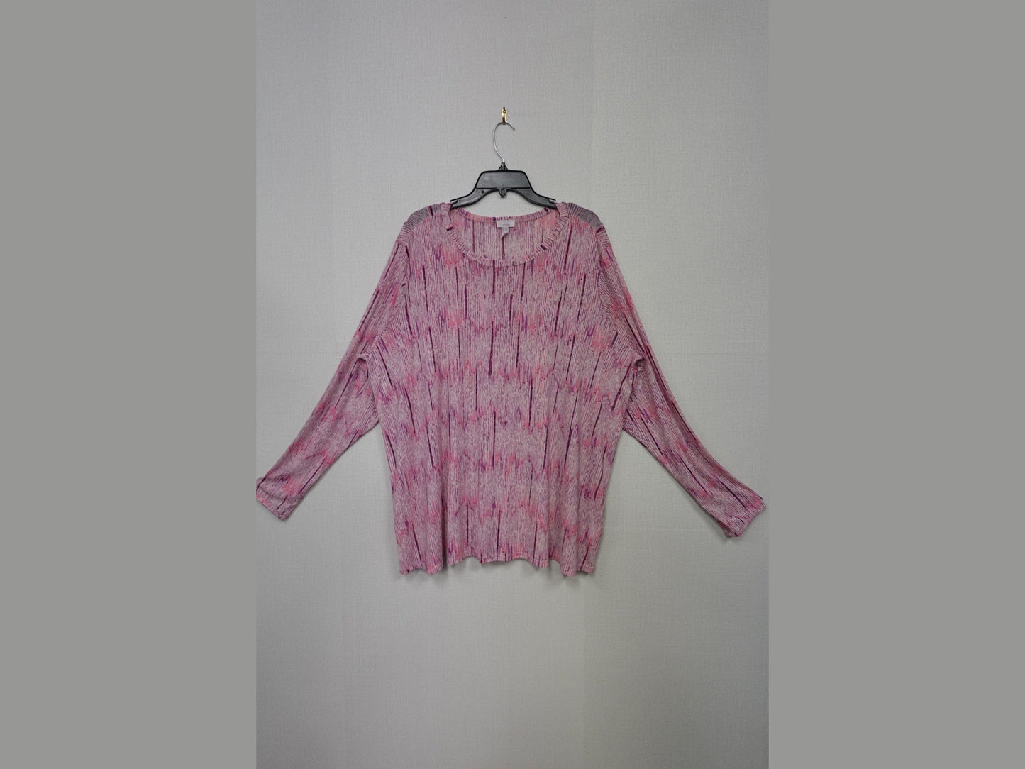 Logo layers, Long Sleeves Top, 3X