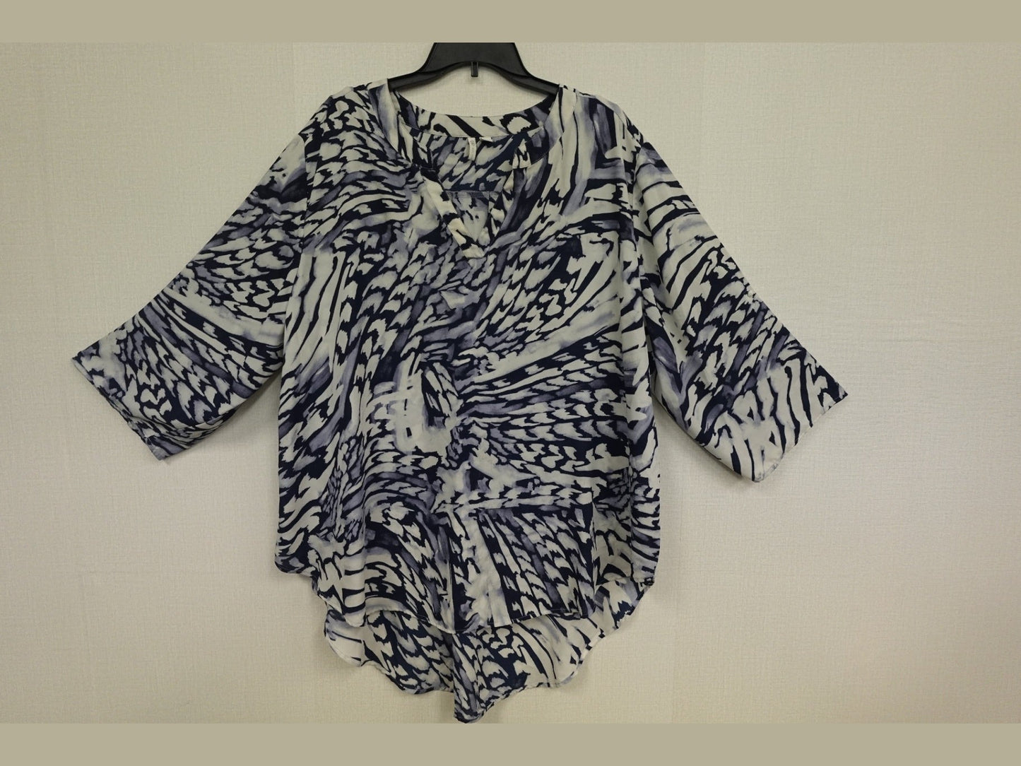 CATO EST 1946, 3/4 SLEEVE TOP, 26/28W
