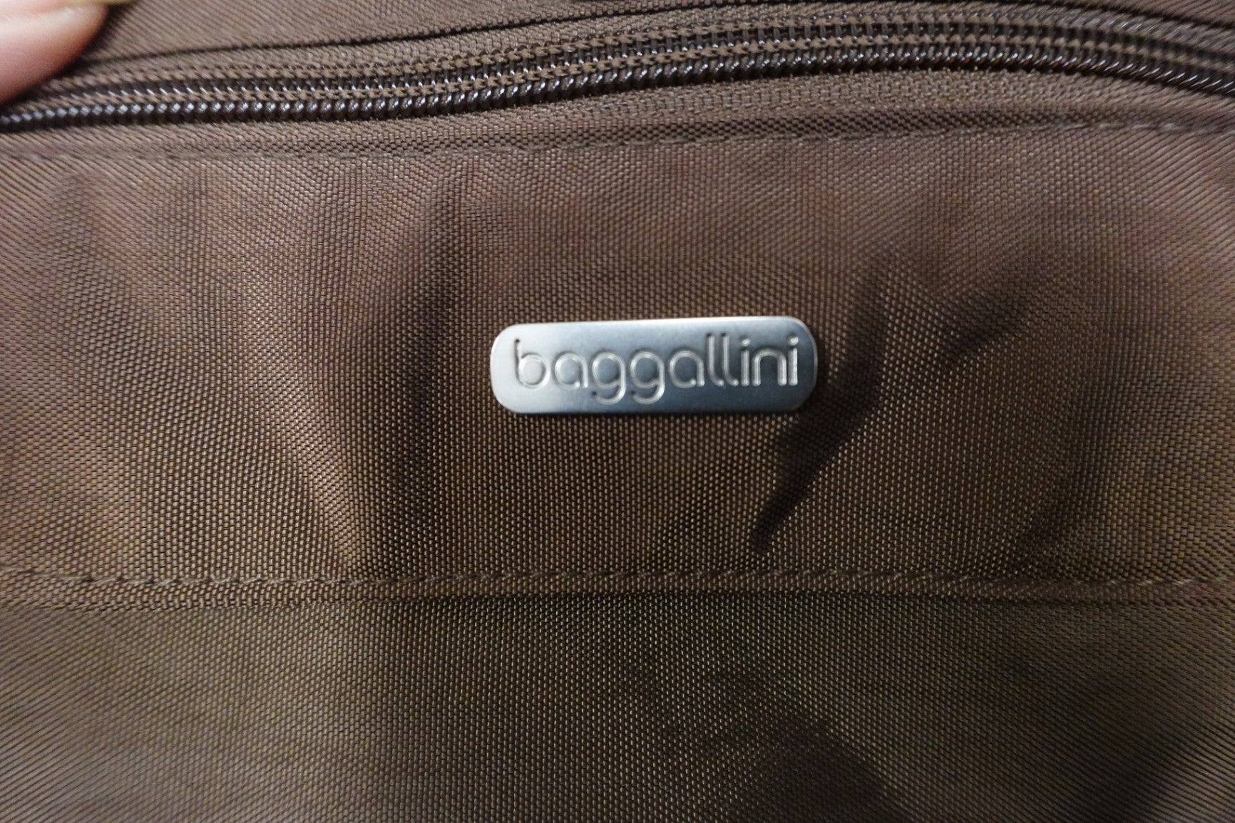 Baggallini, Purse: Crossbody , meduim