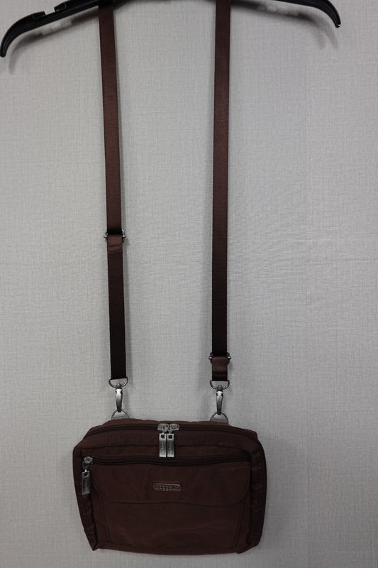 Baggallini, Purse: Crossbody , meduim