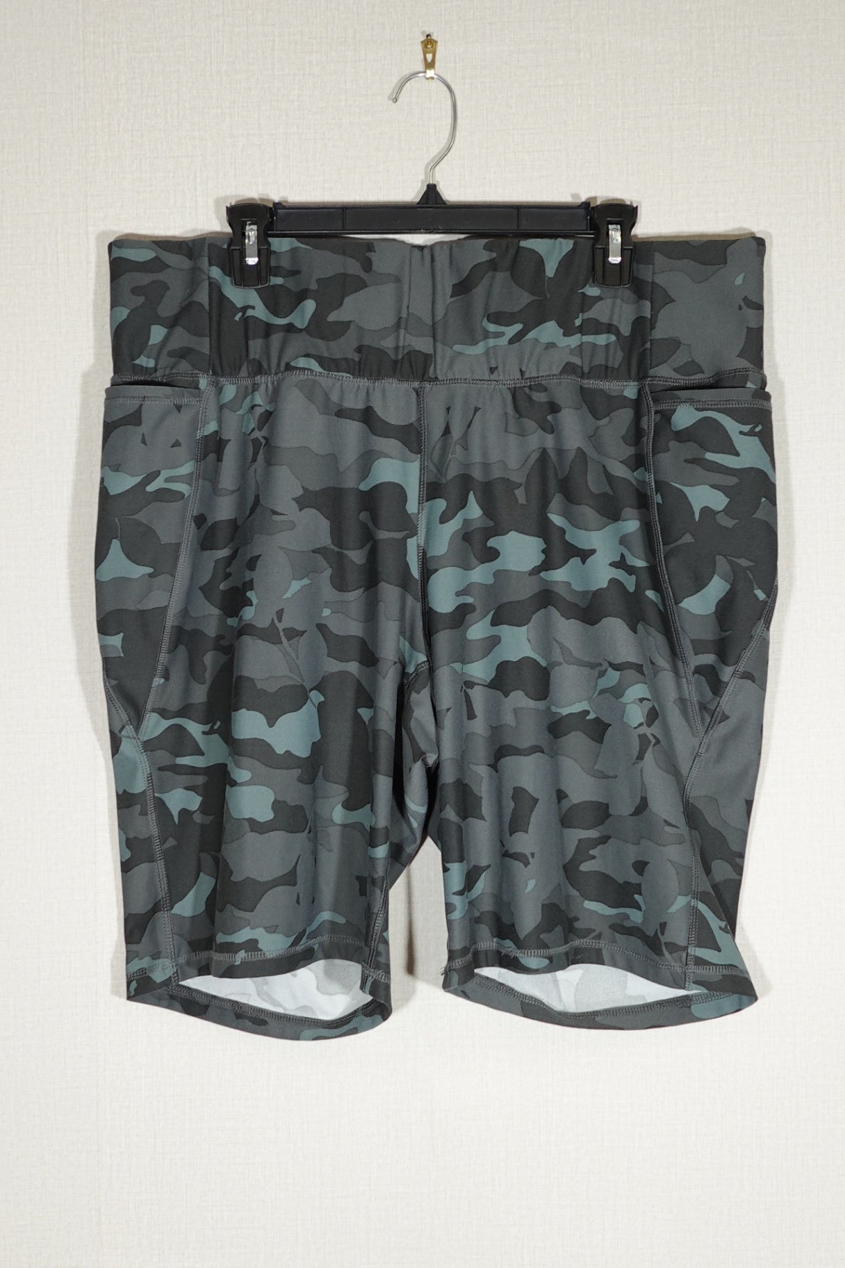 Livi (Lane Bryant), Active shorts, 22/24