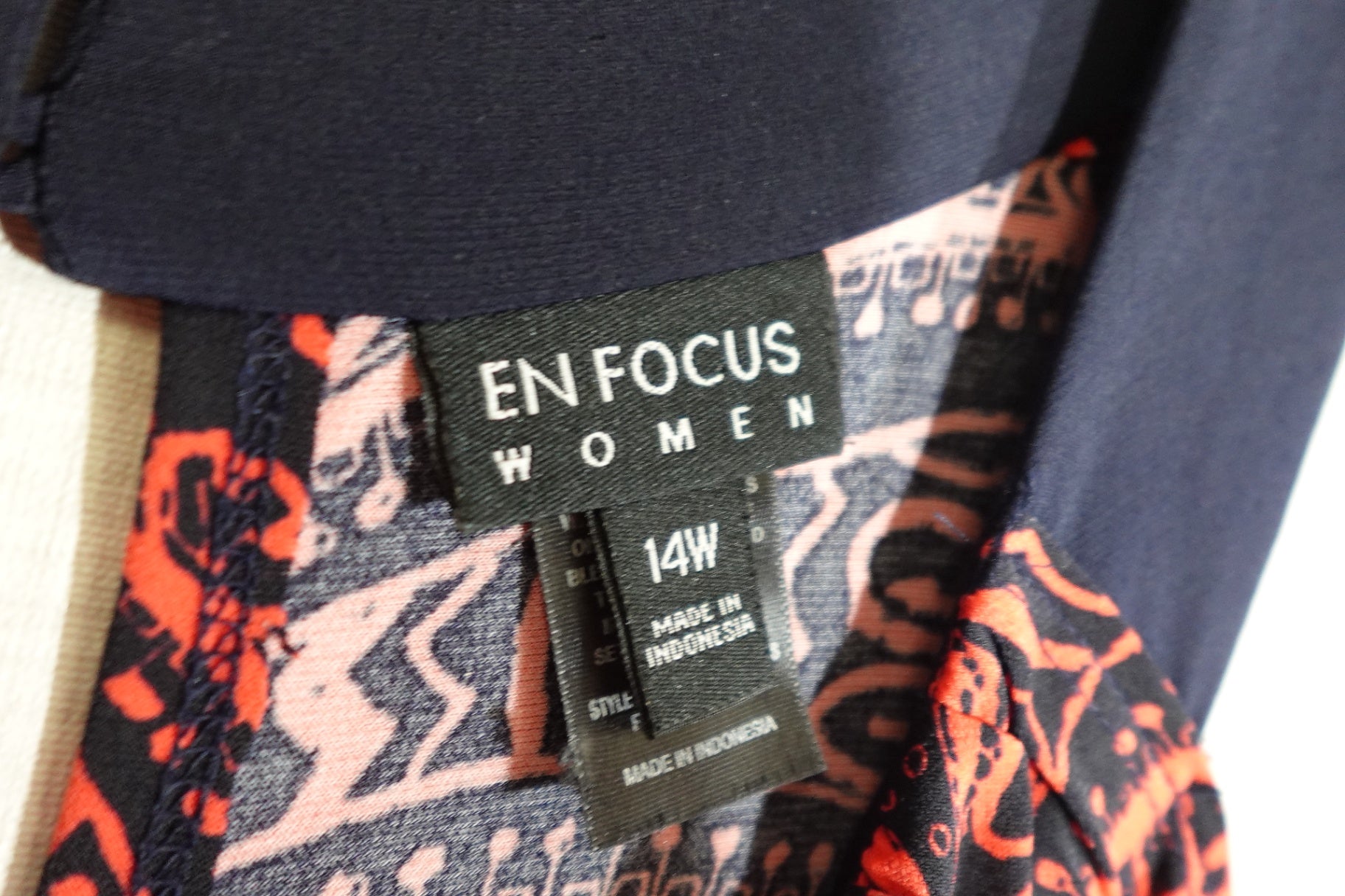 En Focus, Dress, 14W