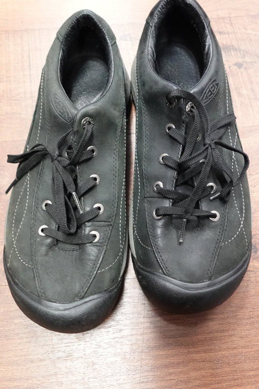 KEEN, Hiking Shoes, 11 Womens