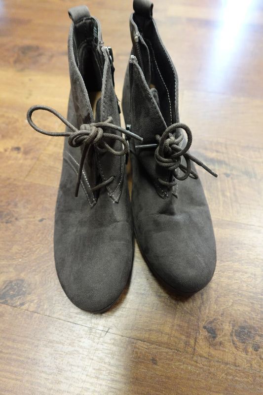 , Heeled Ankle Boots, 10