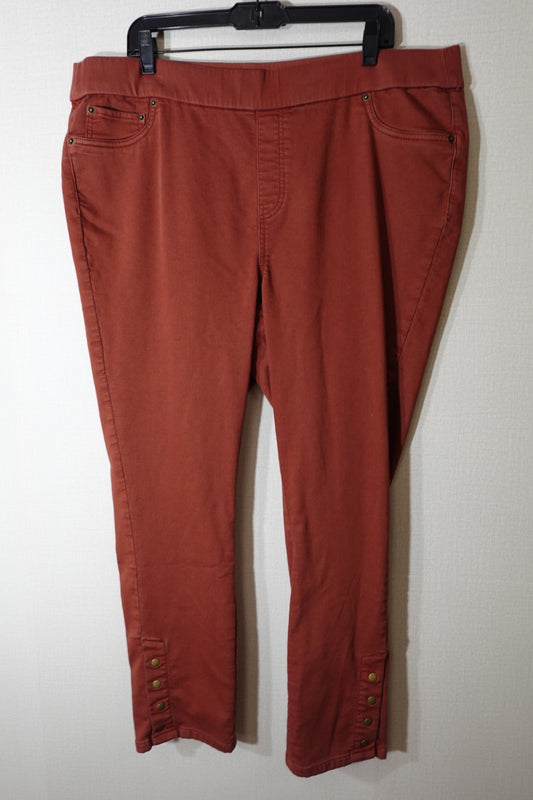 D & Co, Pants,