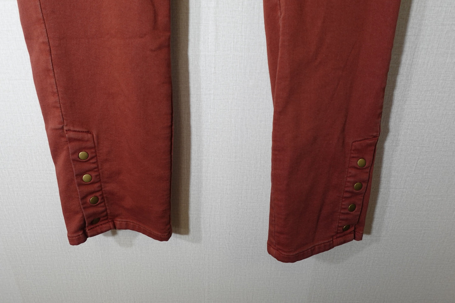 D & Co, Pants,
