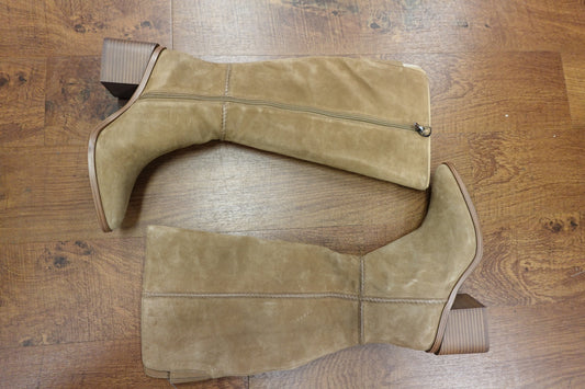 Vince Camuto, NWT Boots, 11M (wide calf)