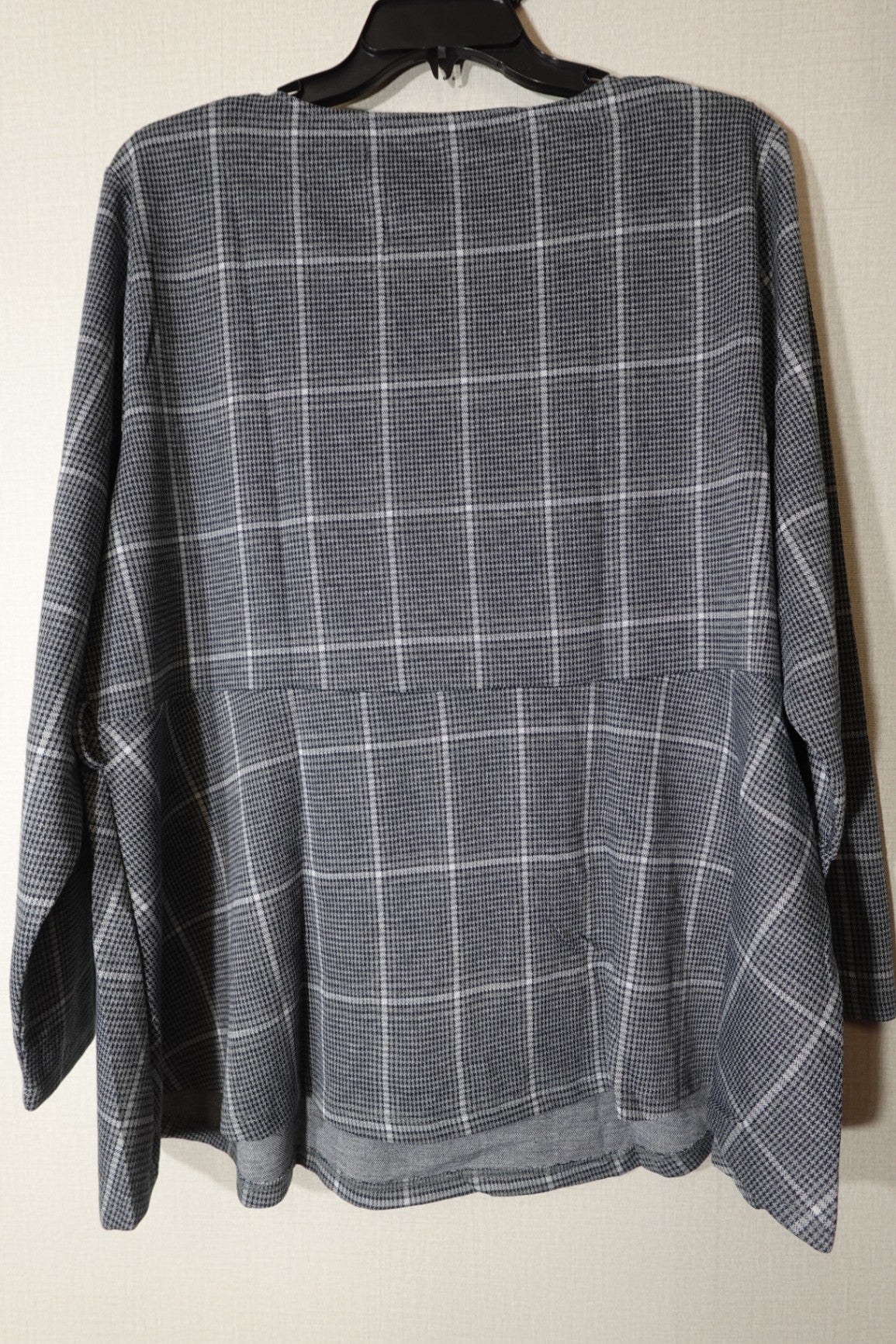 Agnès Orinda, New Long Sleeve Top, 4X