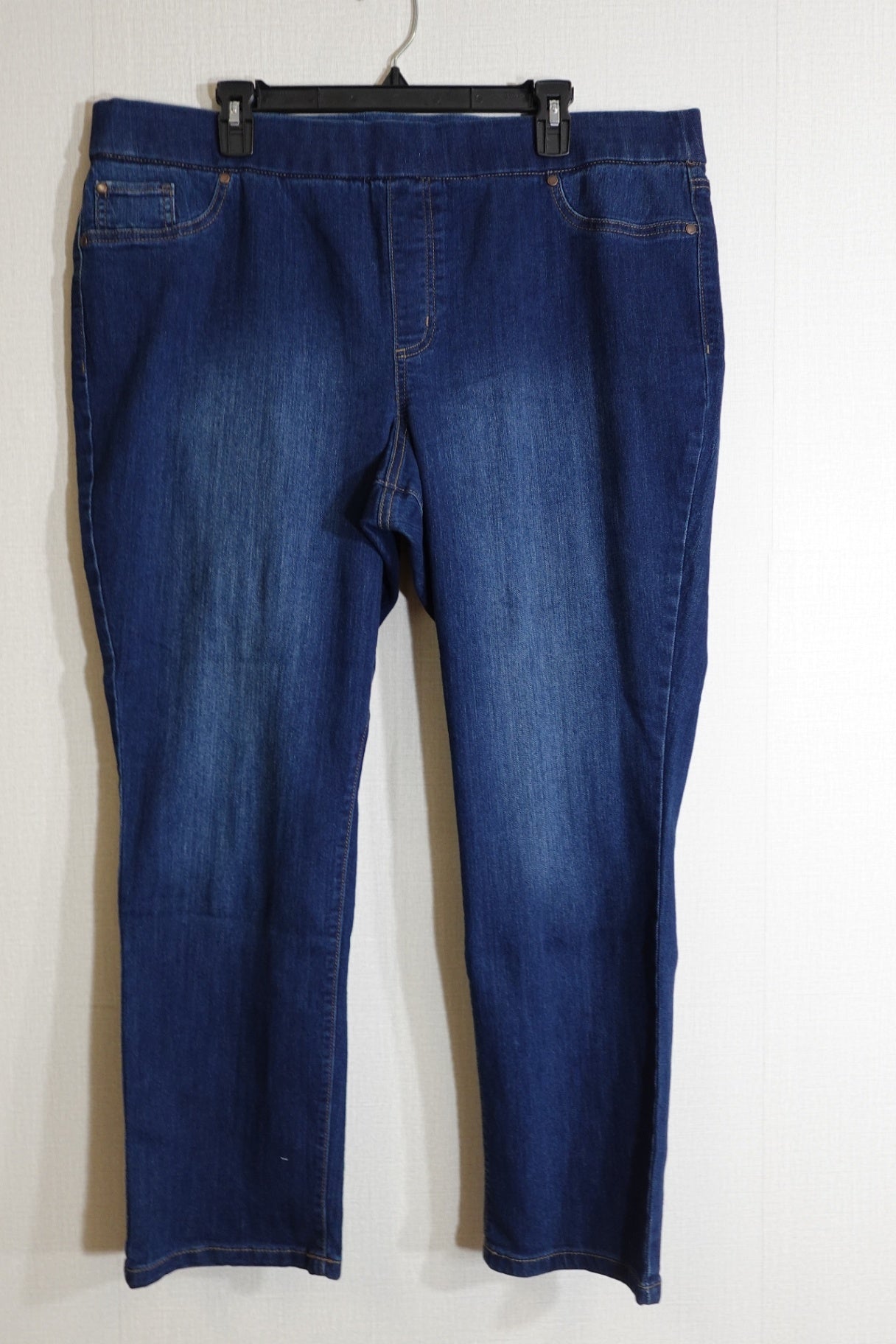 Kim Rogers, Jeans: Relaxed, 18WA