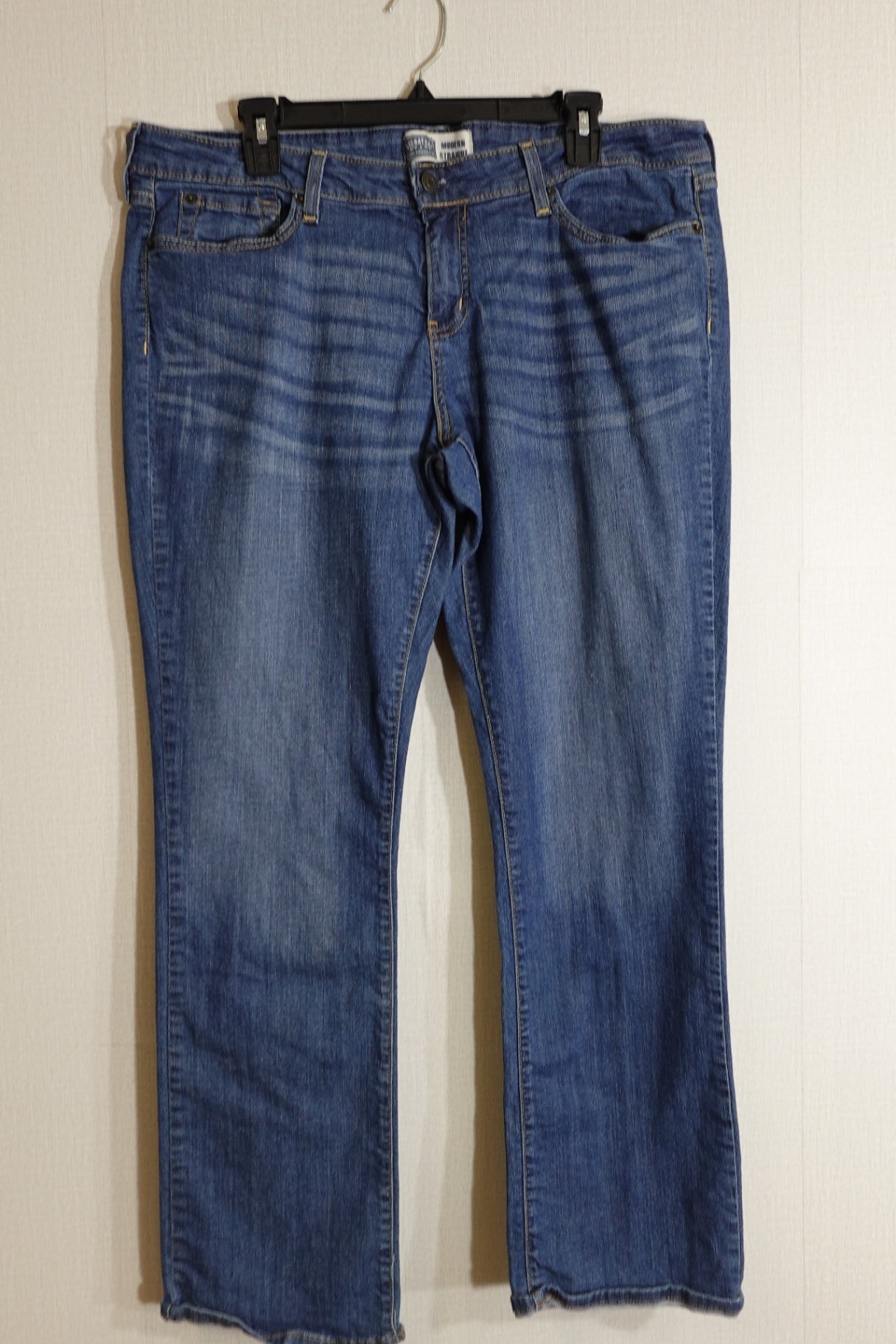 Levi Straus & Co, Jeans: Straight, 18M