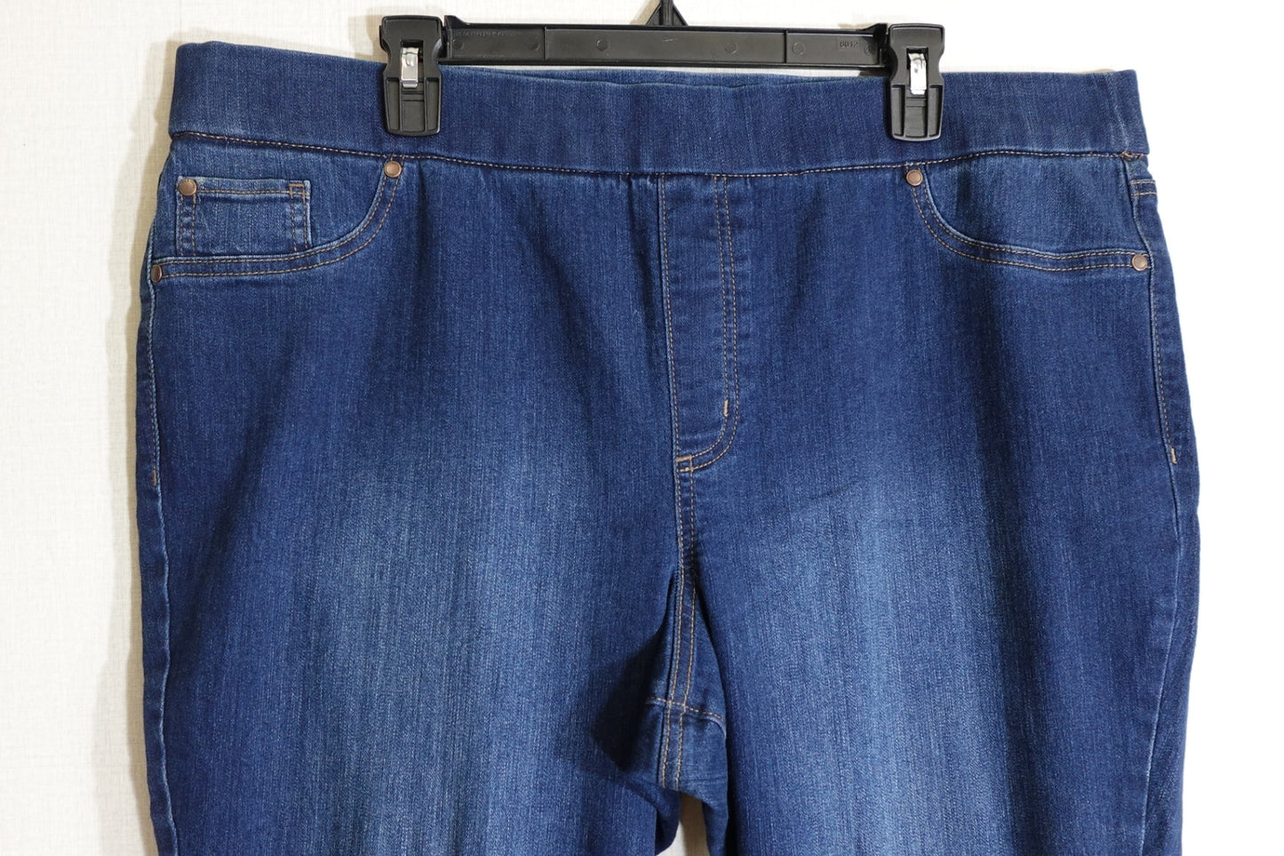 Kim Rogers, Jeans: Relaxed, 18WA