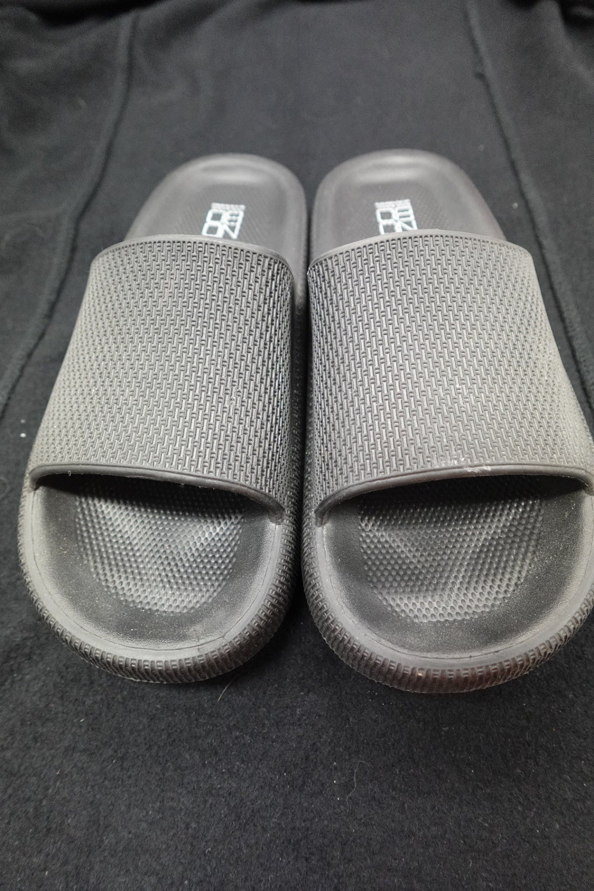 nobo, Shoe: slides, 7W