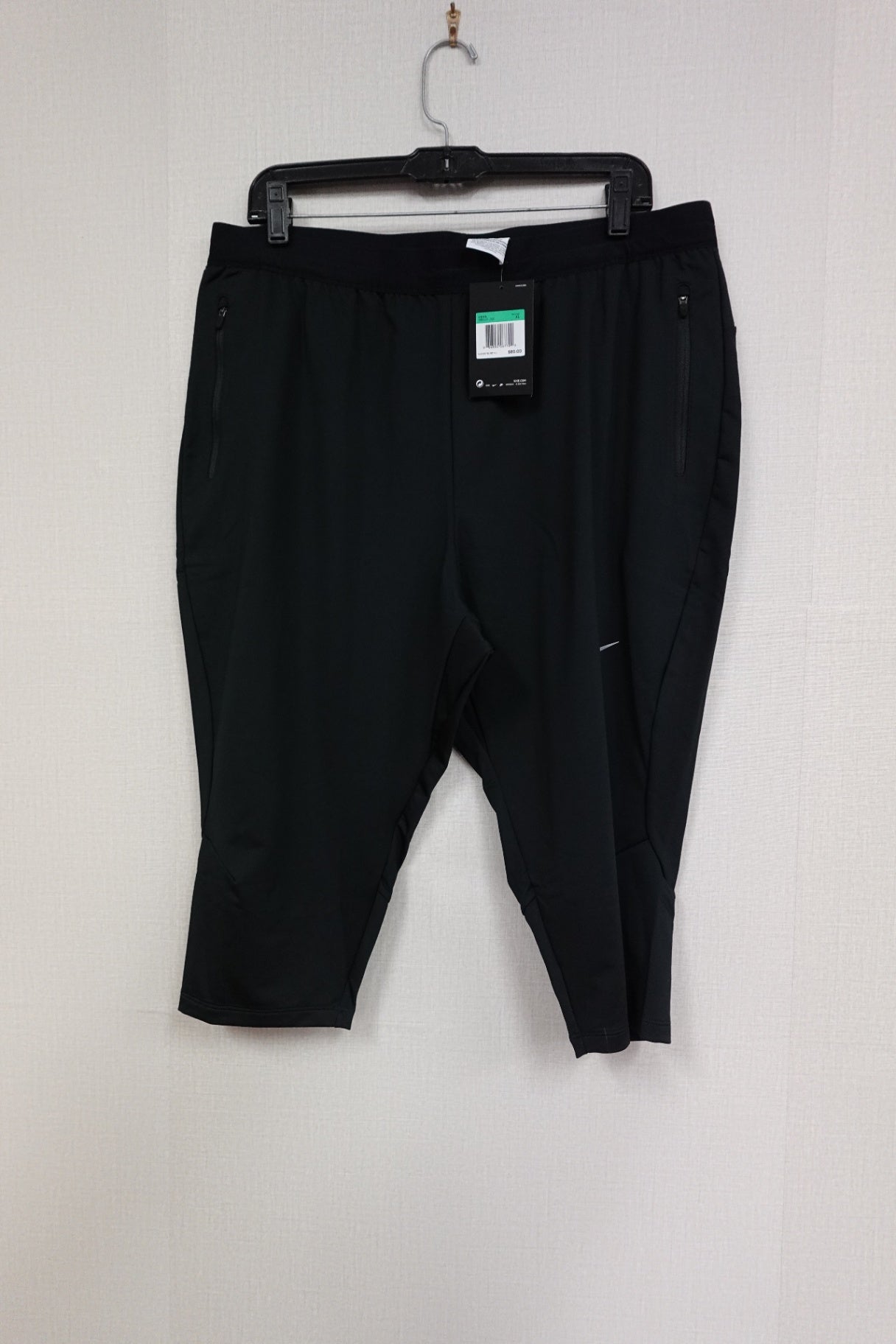 Nike, NEW Activewear Capris, XL