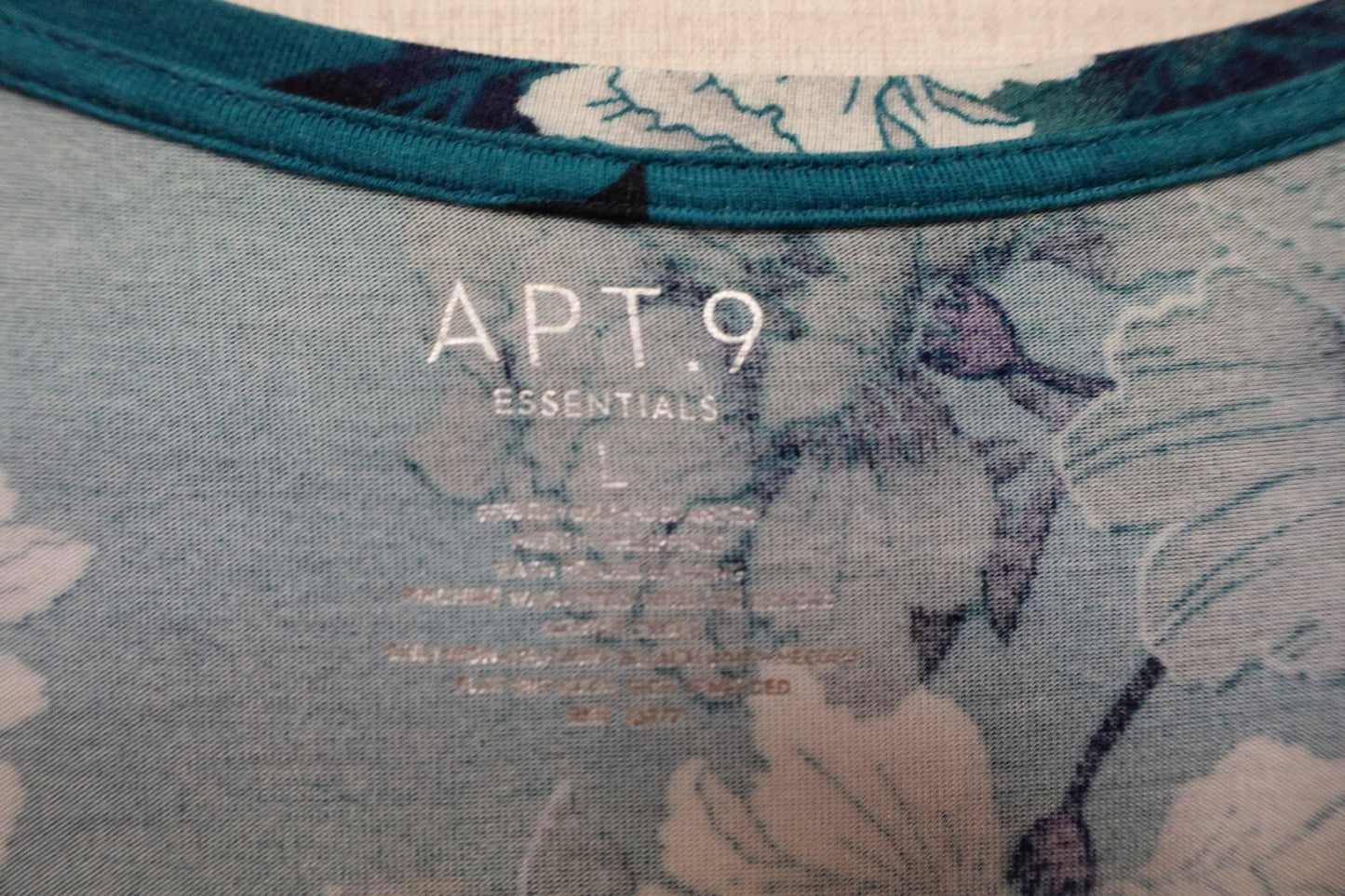 APT 9, SLEEVELESS TOP, L