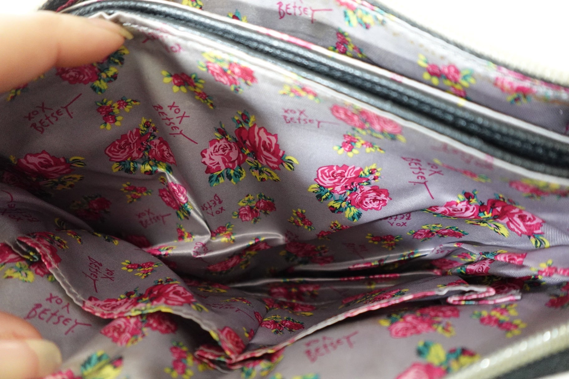 Betsy Johnson, PURSE/BAG, Meduim