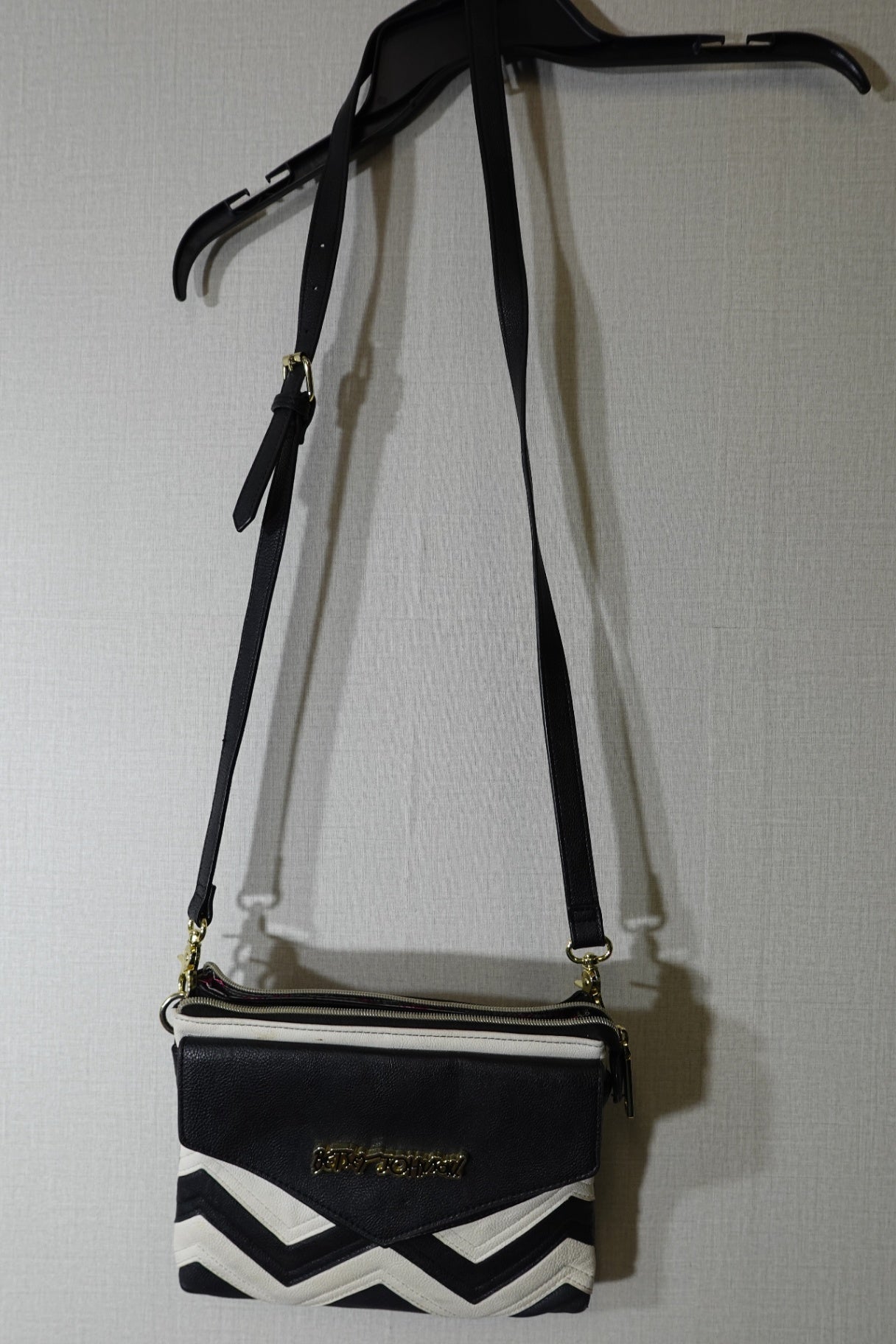 Betsy Johnson, PURSE/BAG, Meduim