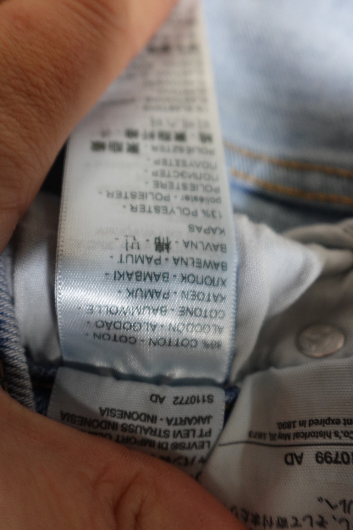 Levis, NEW JEANS High-Waisted MOM Jeans, 22W