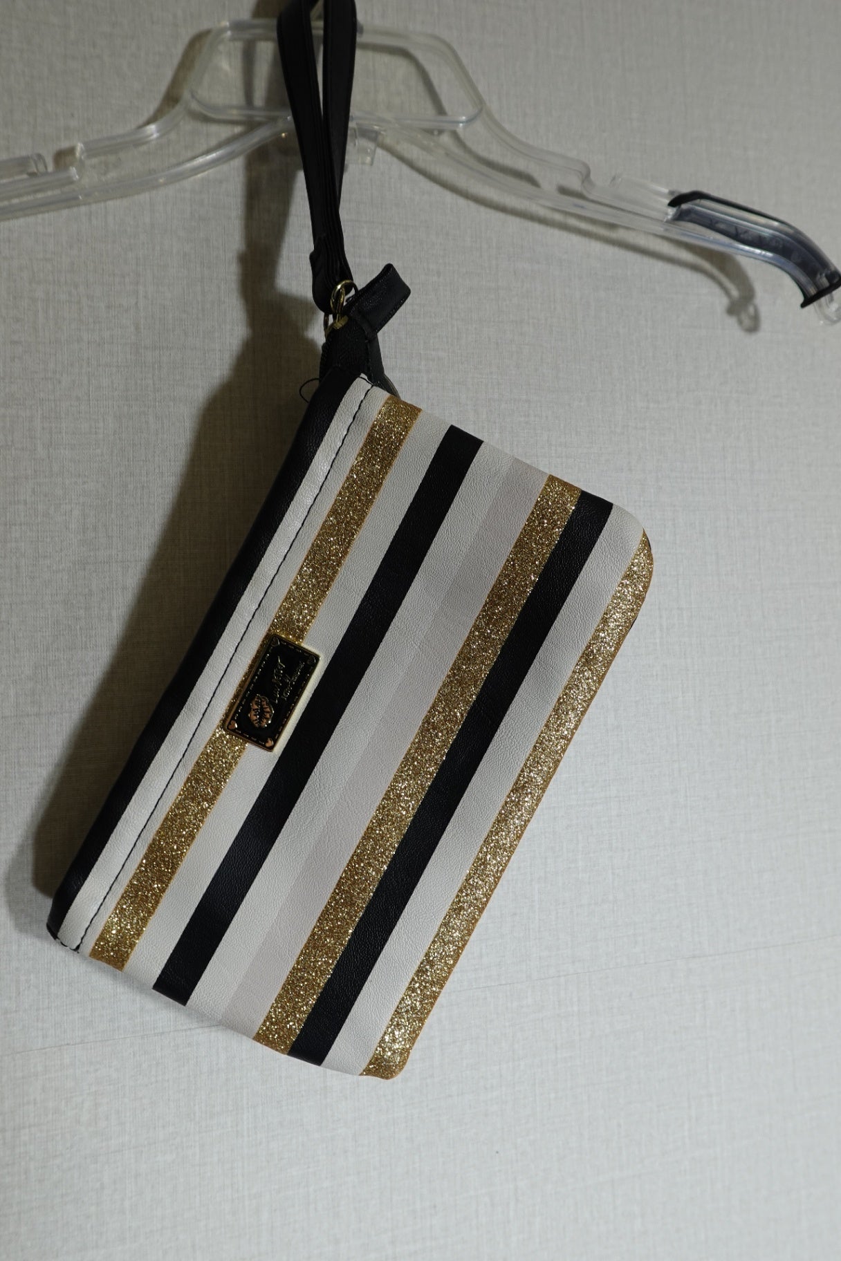 Betsy Johnson, PURSE/BAG, Meduim