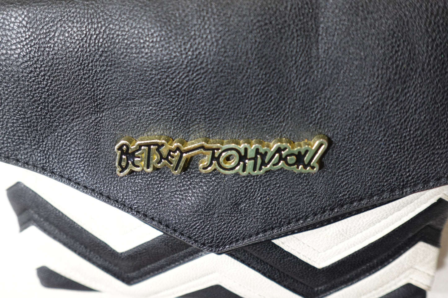 Betsy Johnson, PURSE/BAG, Meduim