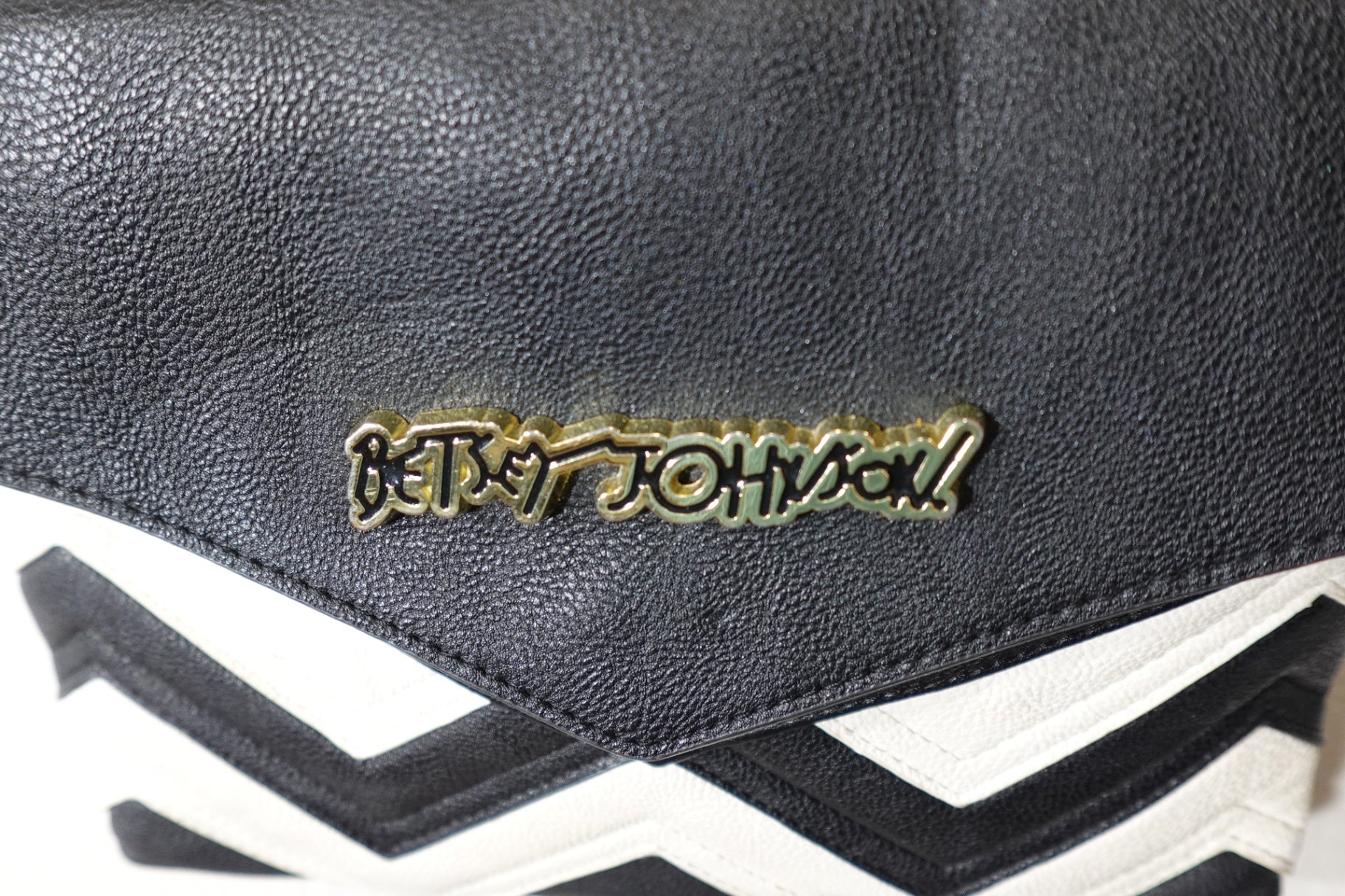 Betsy Johnson, PURSE/BAG, Meduim