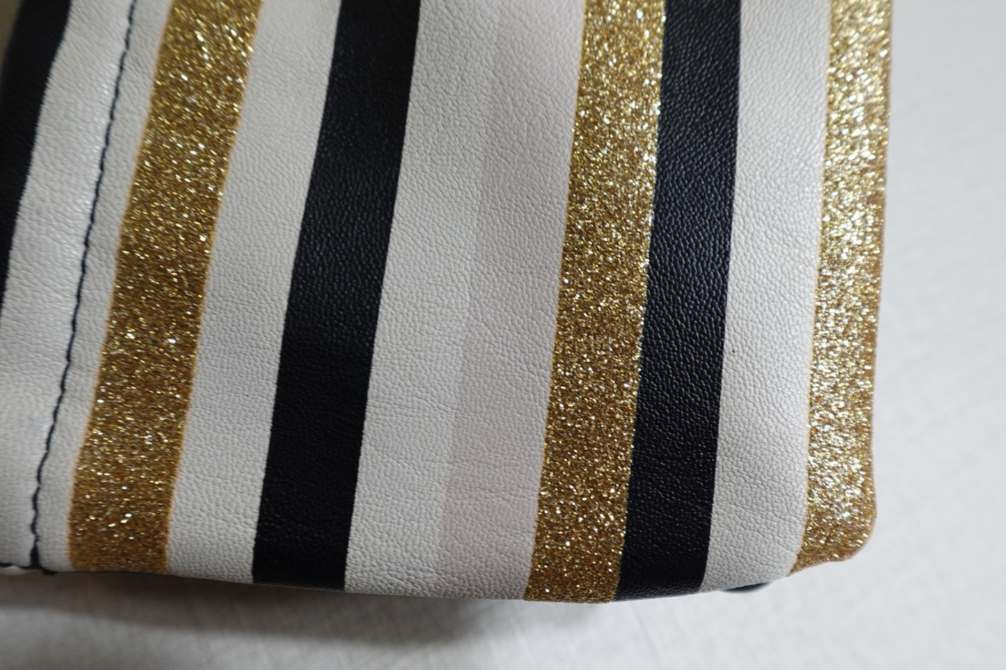 Betsy Johnson, PURSE/BAG, Meduim