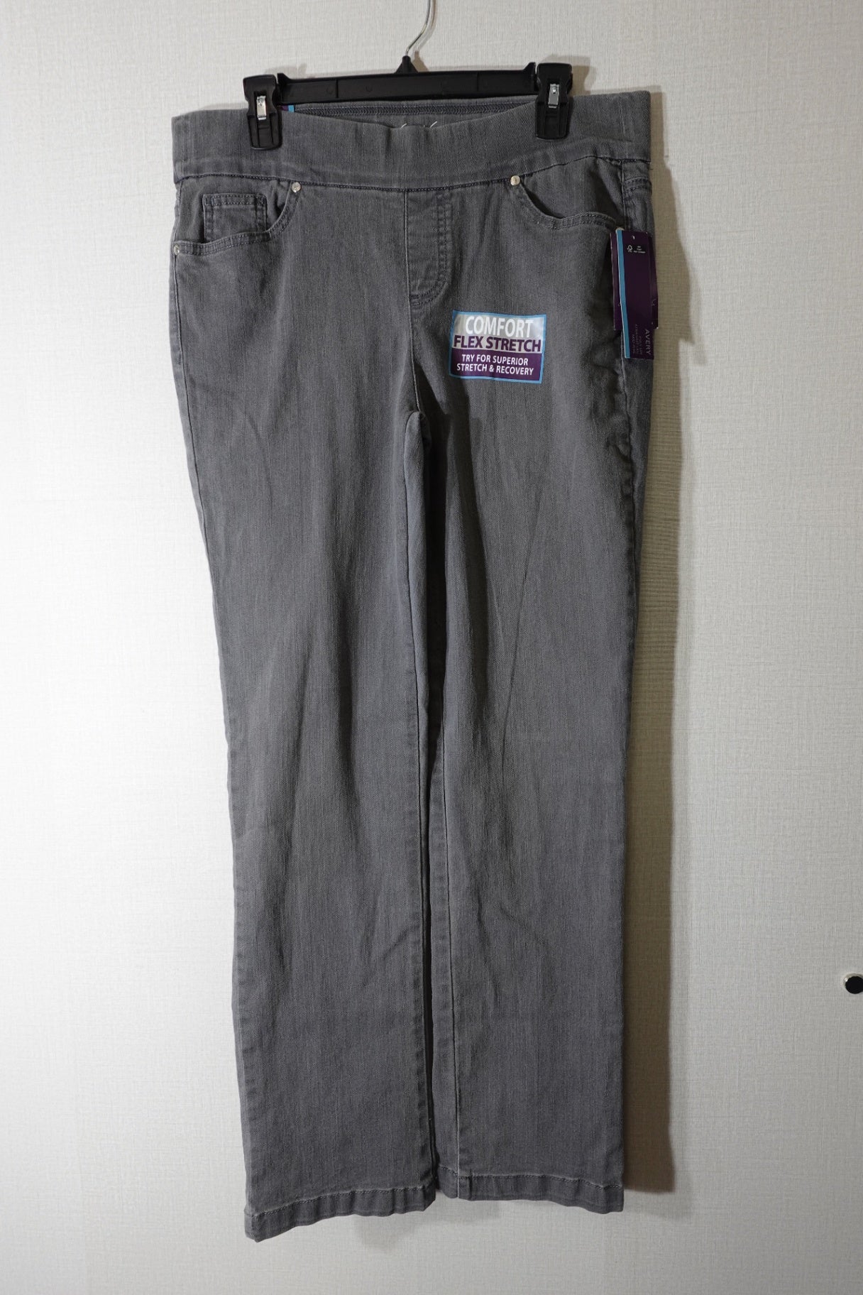 Gloria Vanderbilt, New Jeans: relaxed, 12