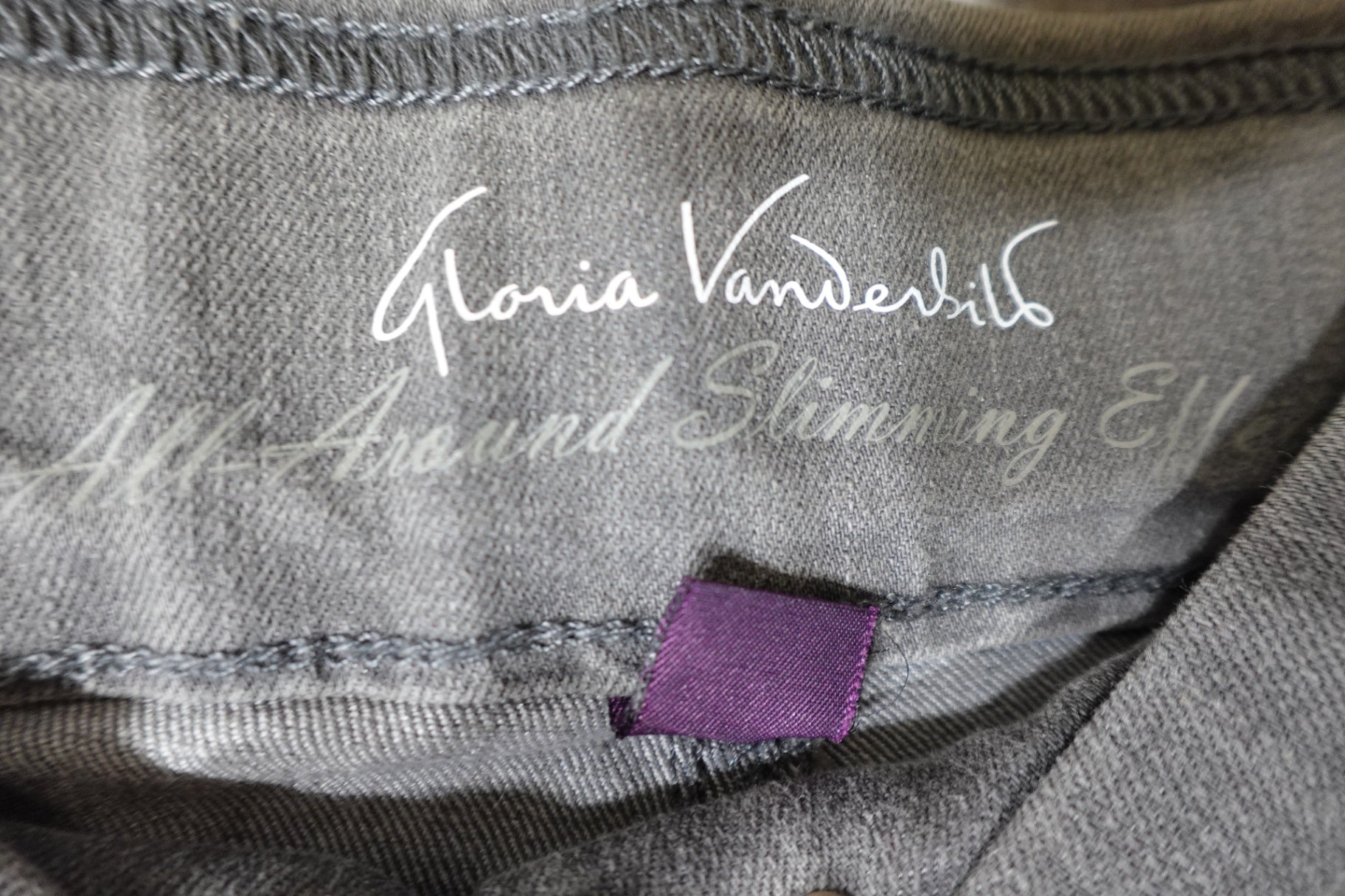 Gloria Vanderbilt, New Jeans: relaxed, 12