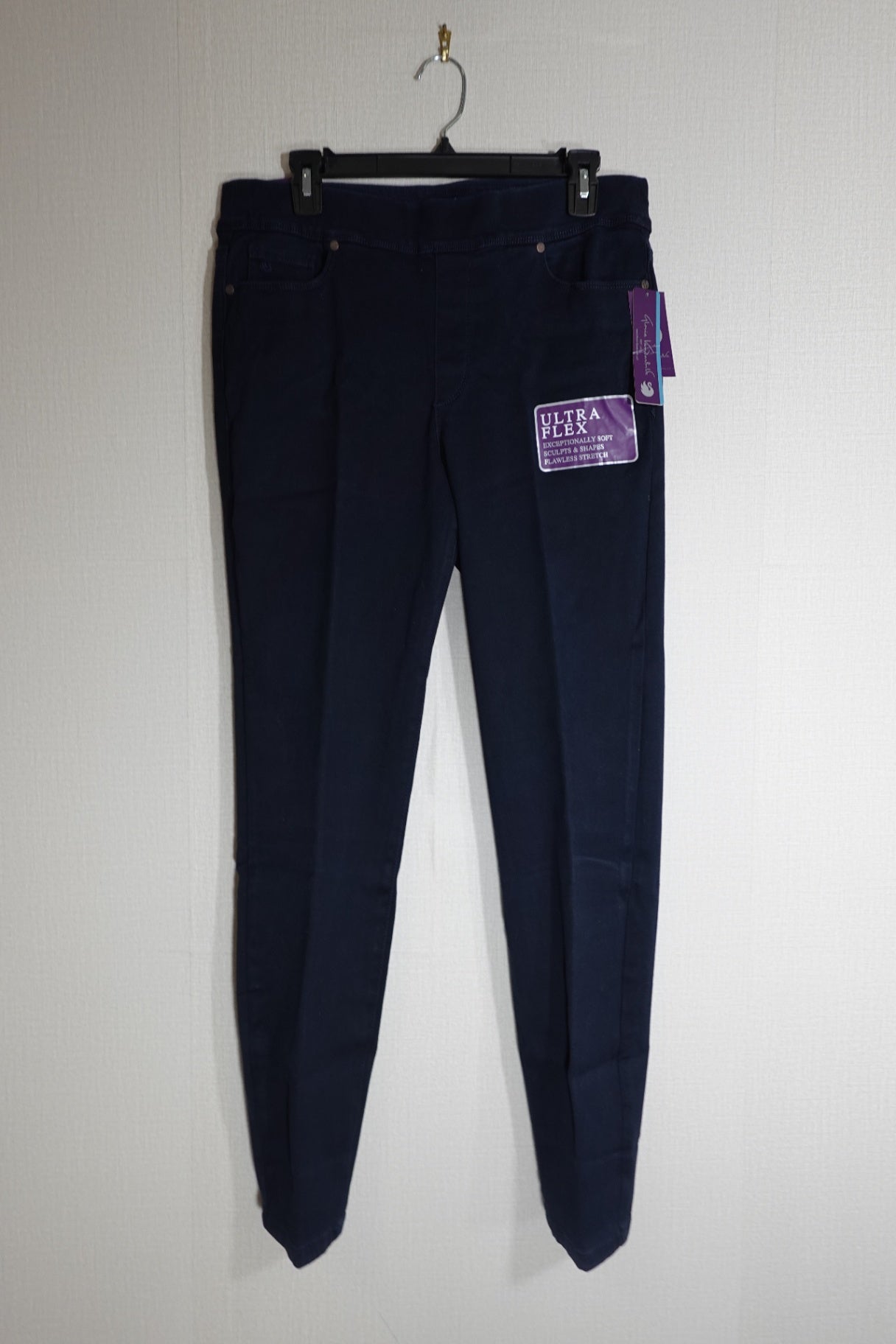 Gloria Vanderbilt, New Jeans: relaxed, 12
