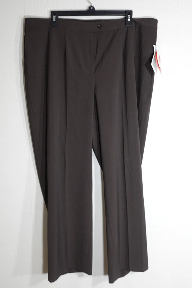 Maggie Barnes, New Pants, 4XP