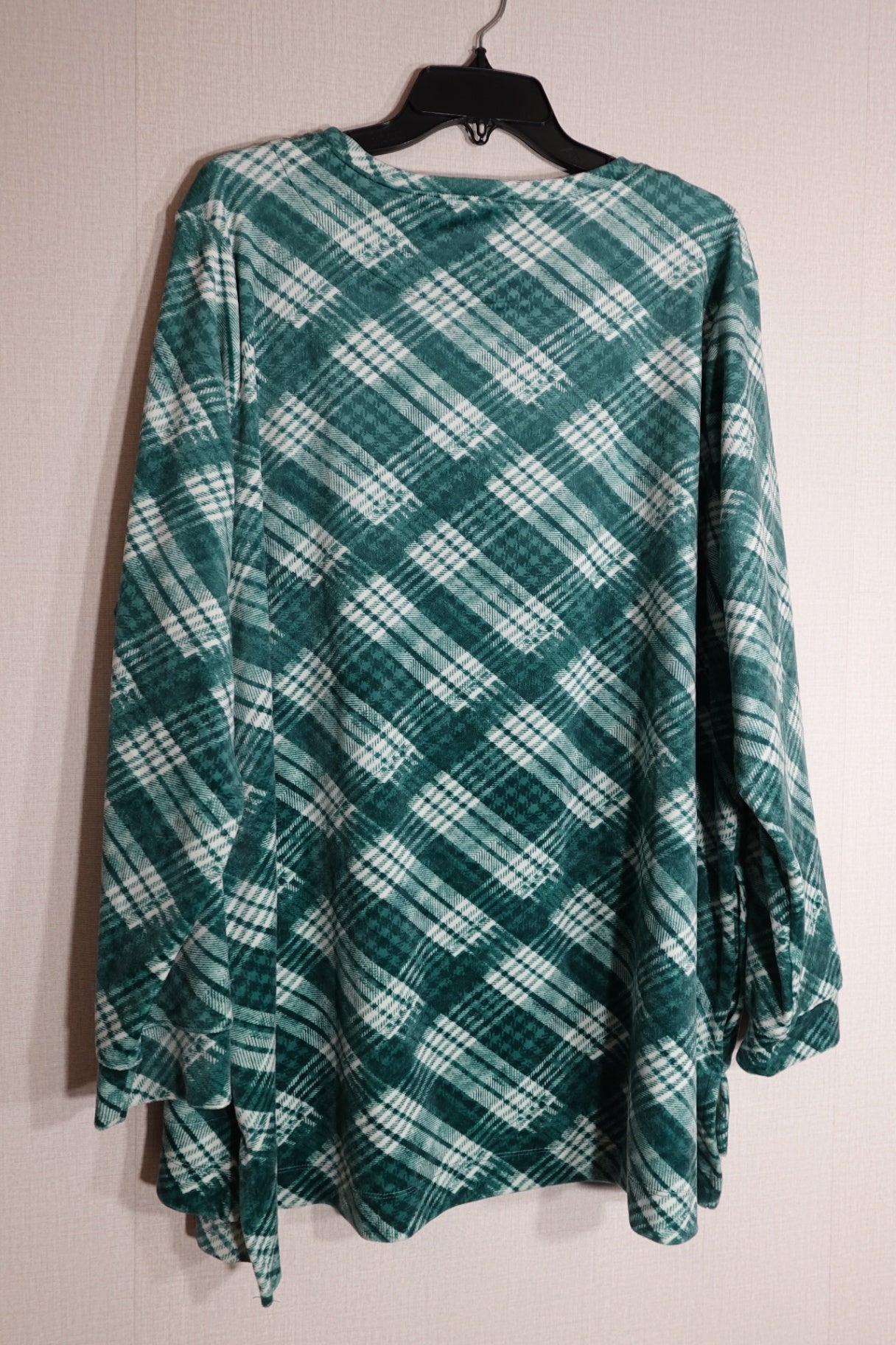 D&CO, Pajama Set, 2X (pants) 3X (tops)