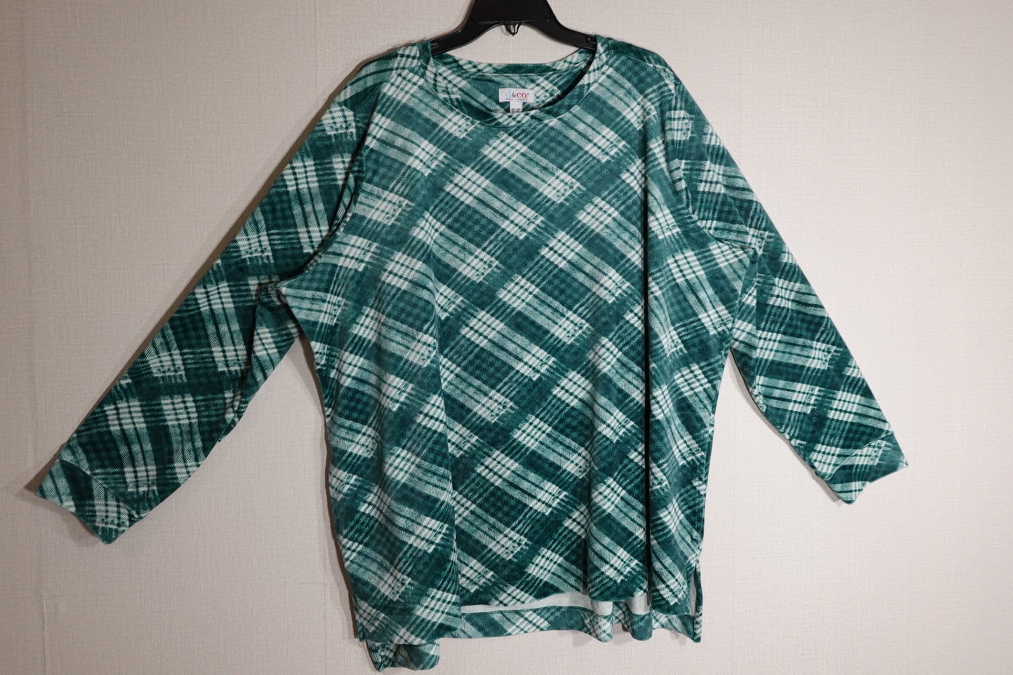 D&CO, Pajama Set, 2X (pants) 3X (tops)