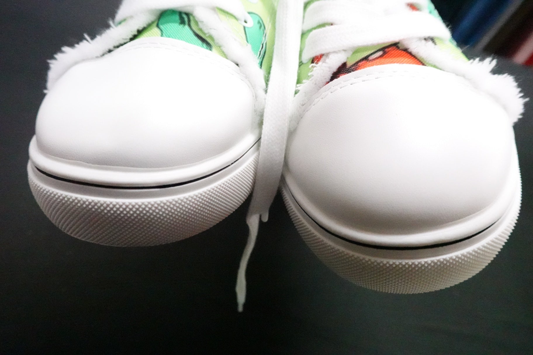 (No Label), Sneakers, 9