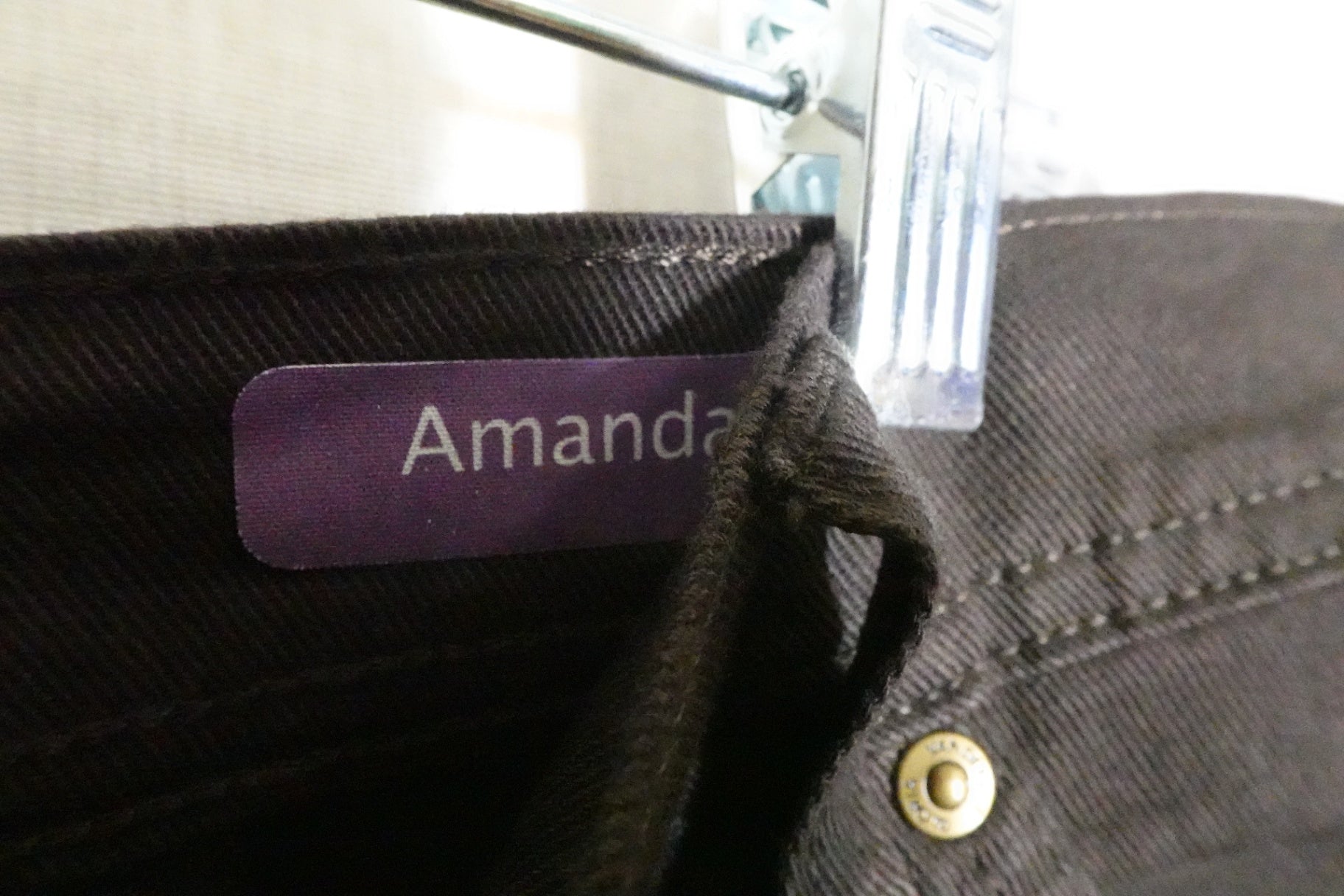 Gloria Vanderbilt, jeans, 22