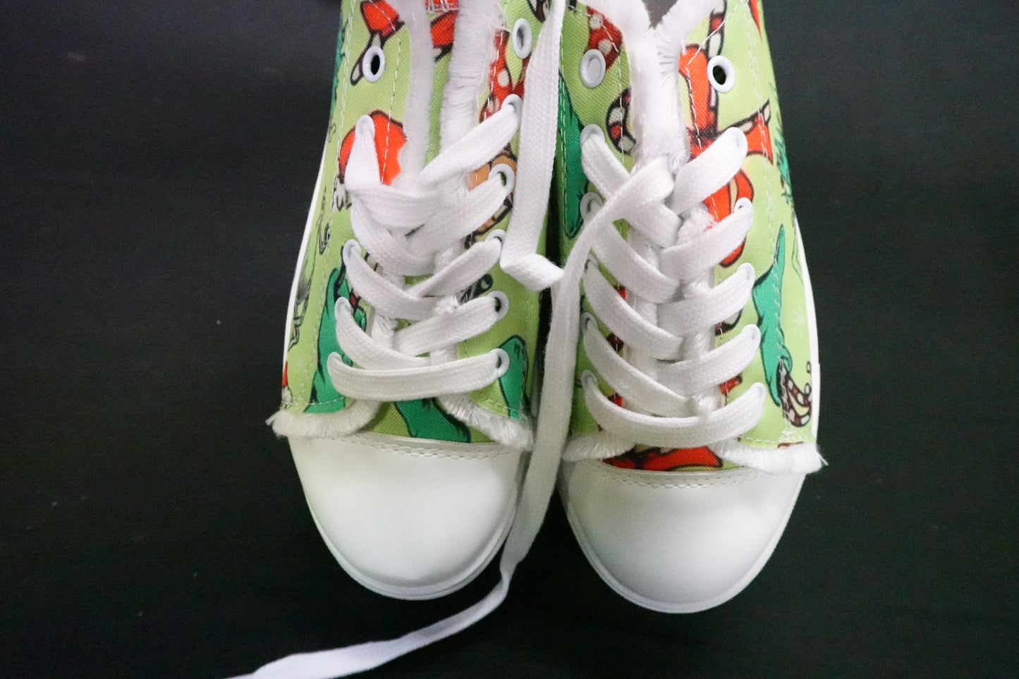 (No Label), Sneakers, 9