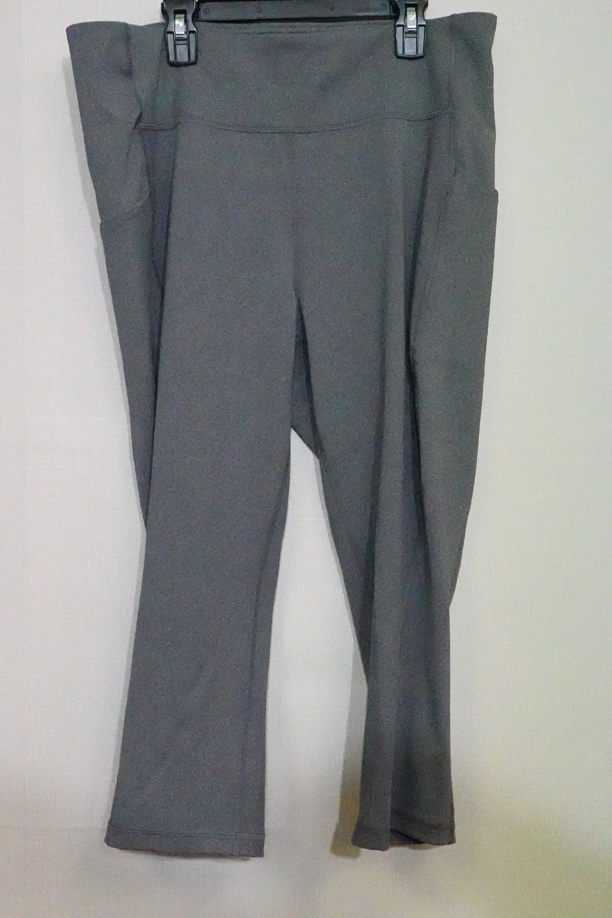 TEK GEAR, New Active high-rise capris, 1X