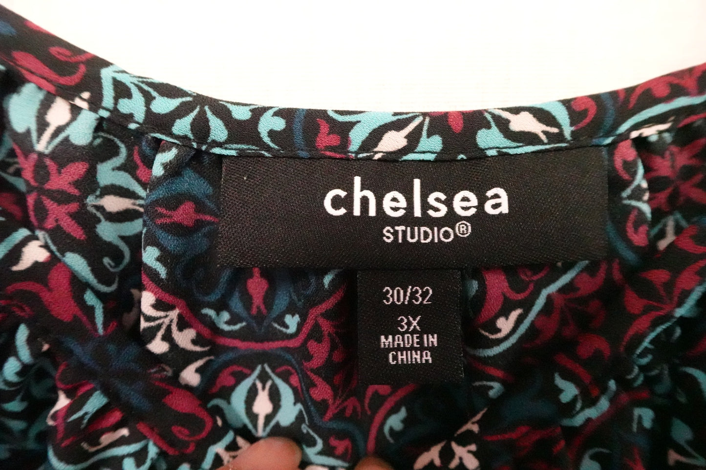 Chelsea, top, 30/32