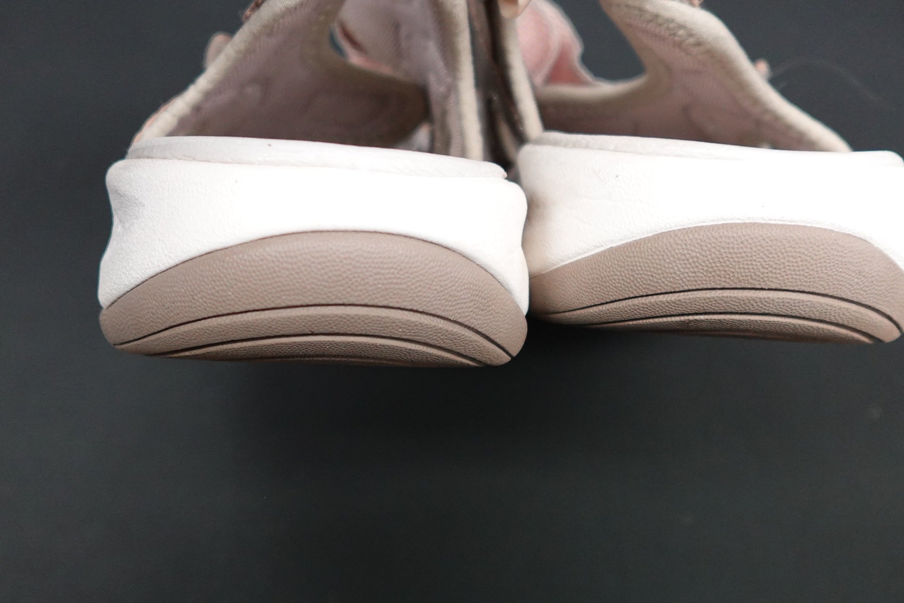 Easy Spirit, Sandels, 11