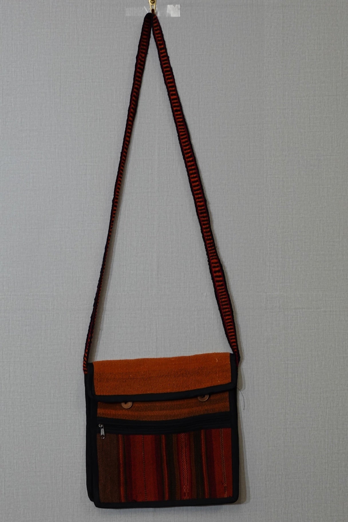 World Finds (Fairtrade), NEW Handbag, Large