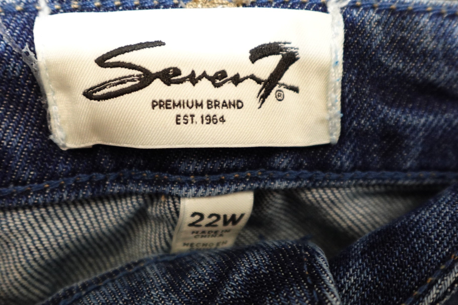 Seven7, New Jeans Loose Straight, 22W