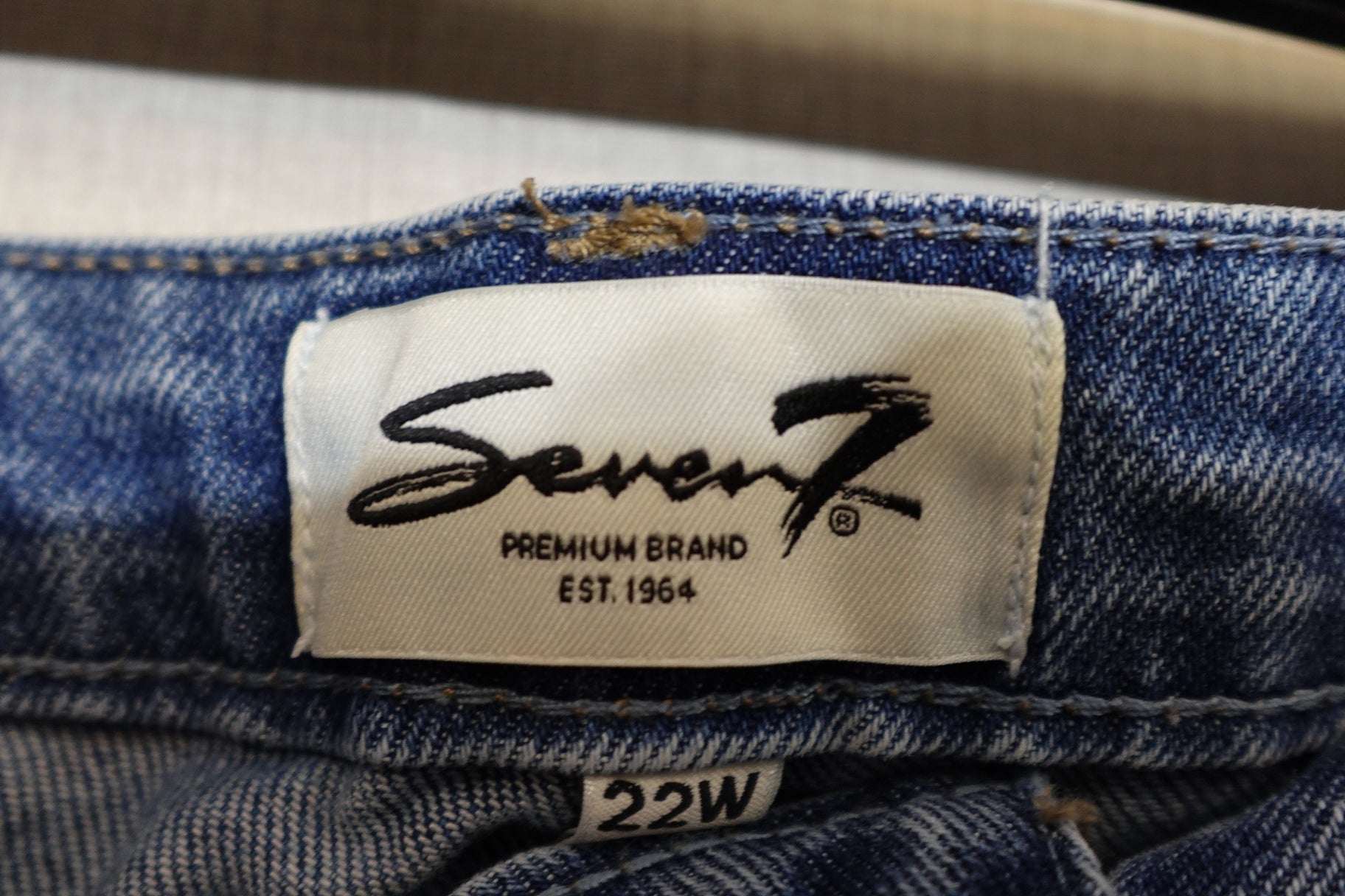 Seven7, New Jeans Loose Straight, 22W