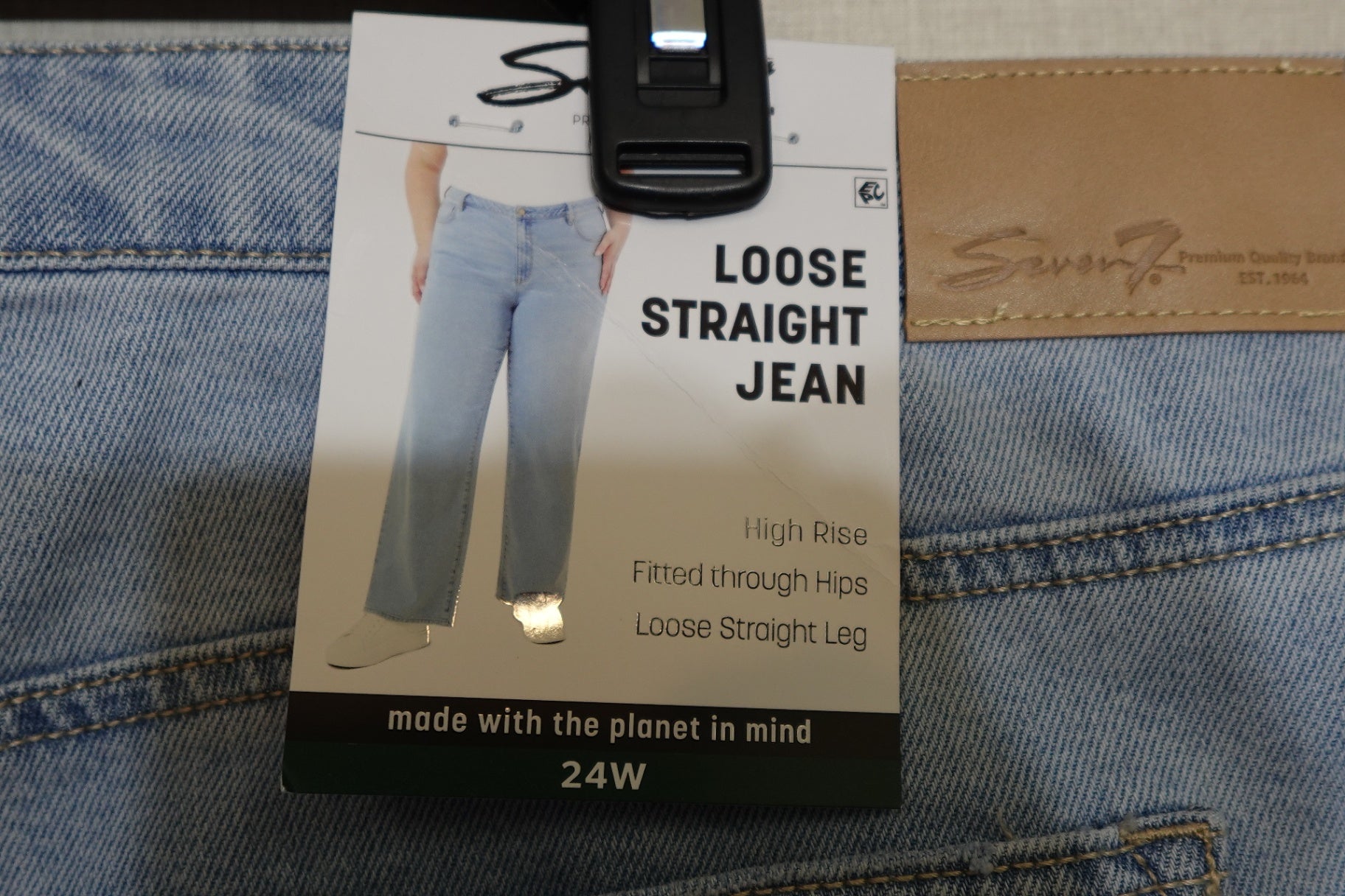 Seven7, New Jeans Loose Straight, 24w