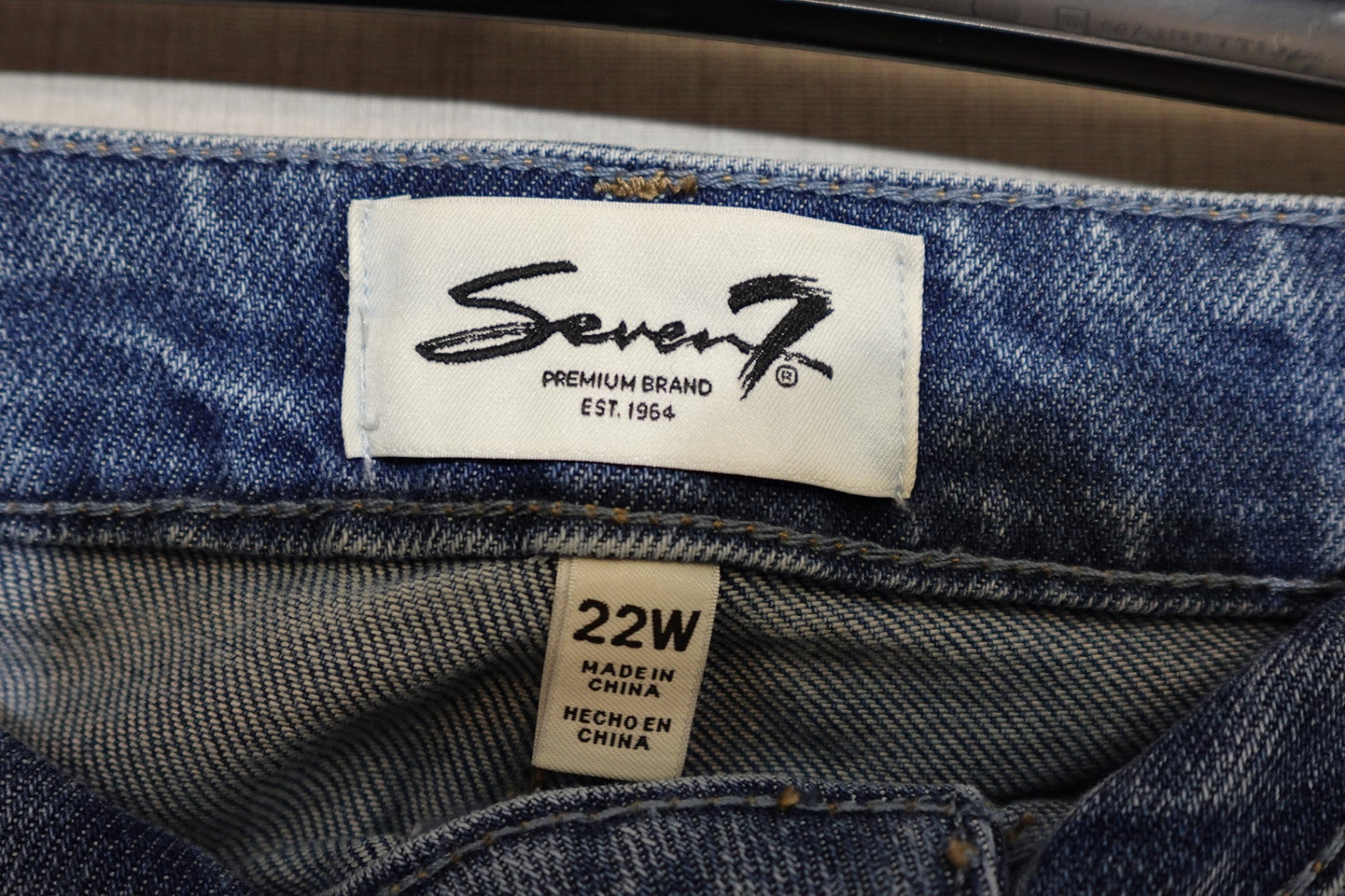 Seven7, New Jeans Loose Straight, 22W